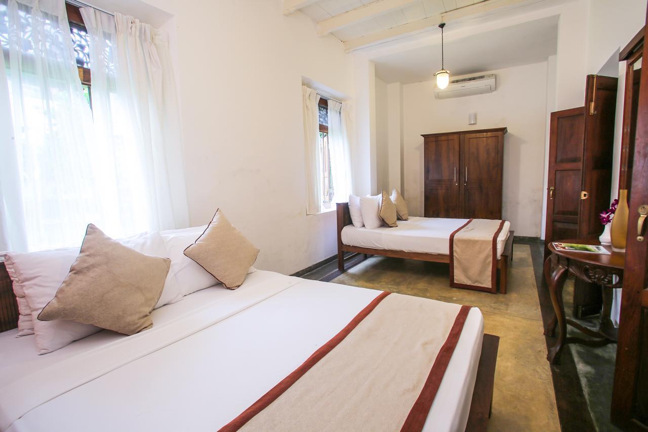 Villa Indrasiriya Ahangama Esterno foto
